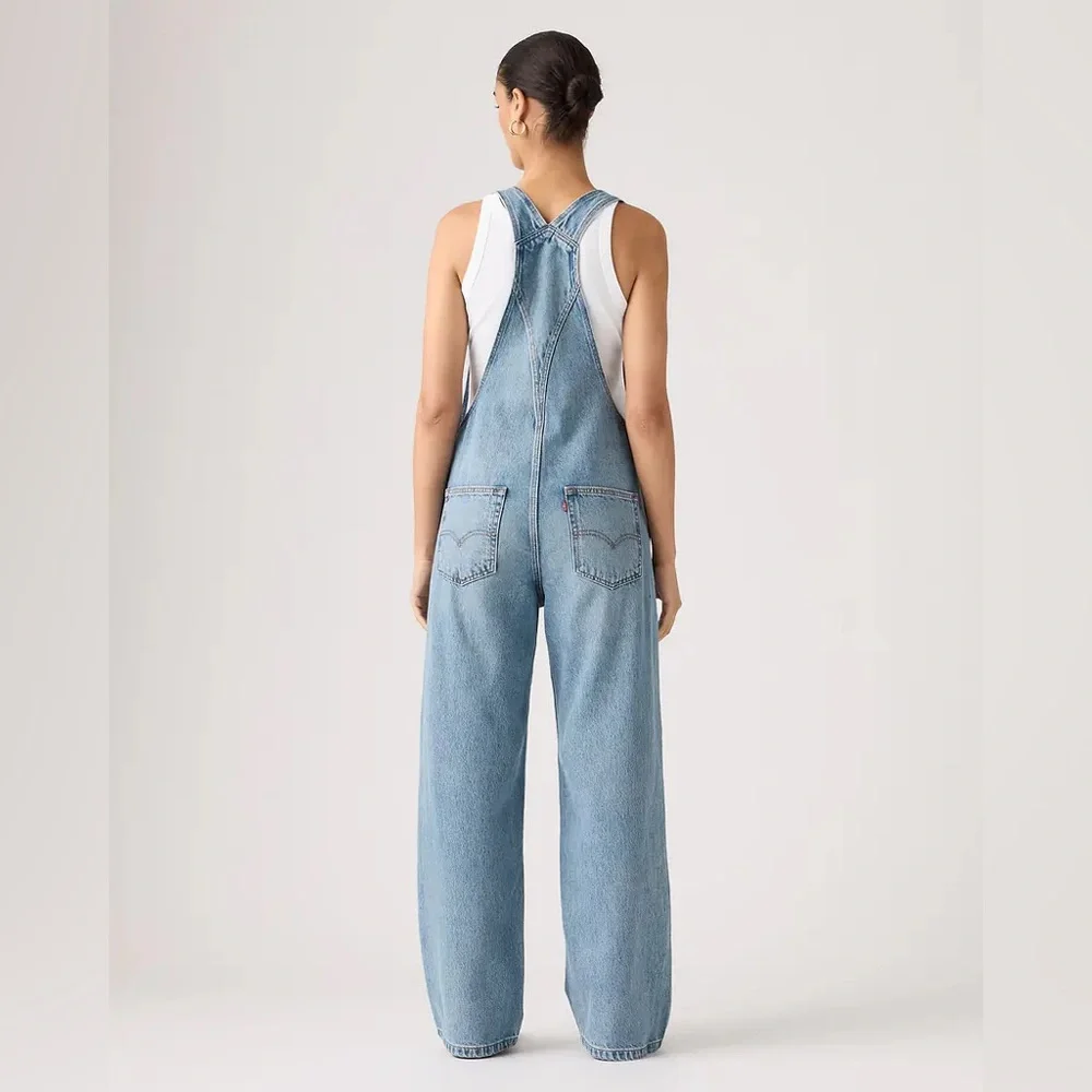 Levi’s Baggy Overalls - Picture 3 of 5